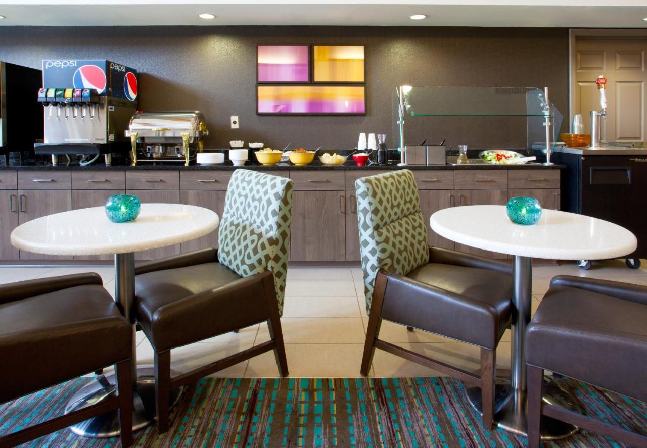 Residence Inn By Marriott Pittsburgh Airport Robinson Township Buitenkant foto